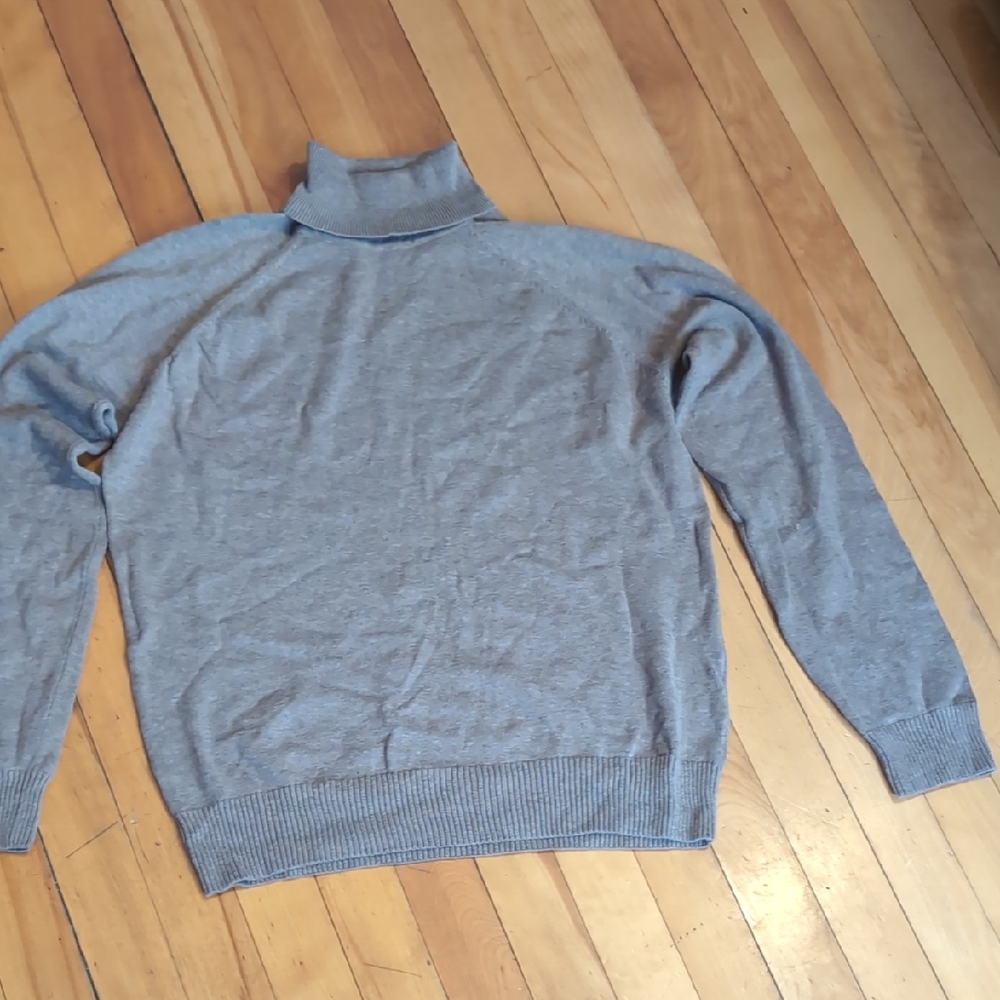 JEANNE PIERRE Men's Light Gray Turtleneck Sweater